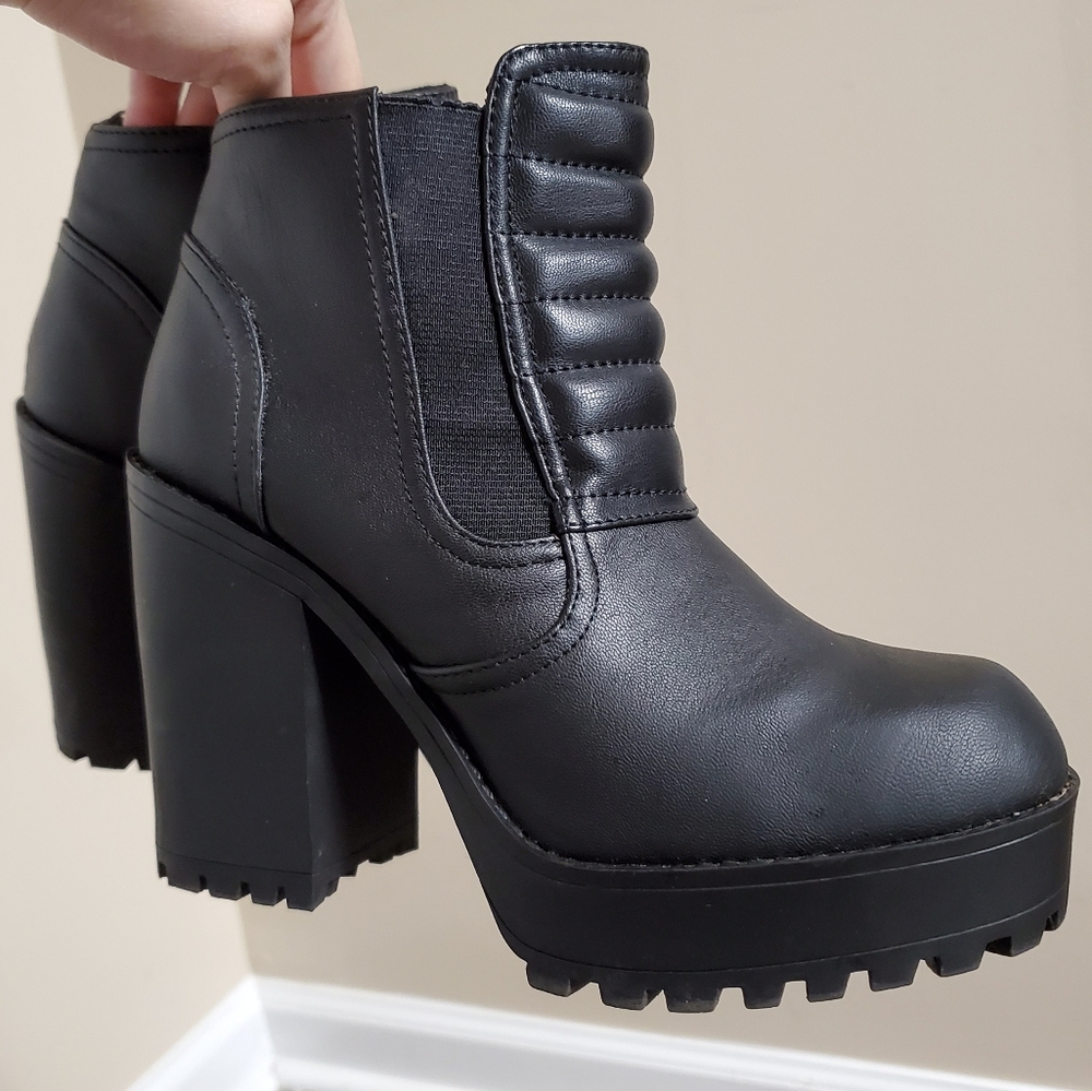 Black chunky boots